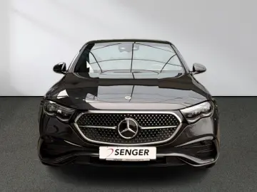 MERCEDES-BENZ E 200 AMG Digital-Light Pano Distronic&hellip;