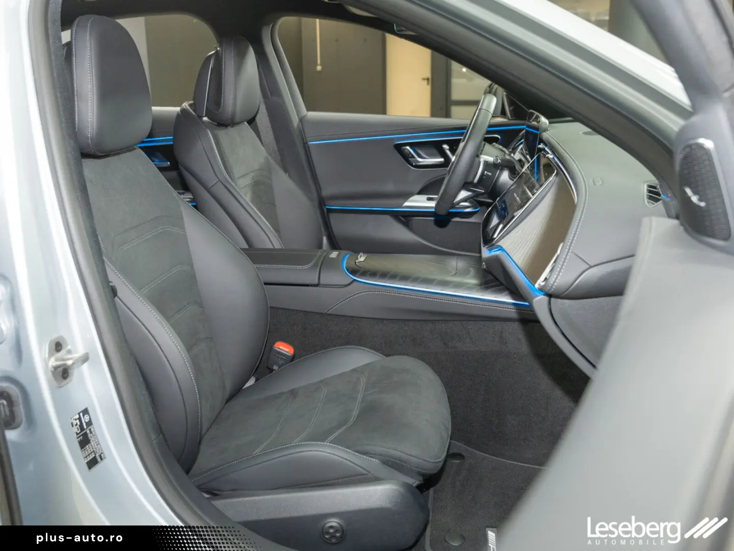 MERCEDES-BENZ E 200 AMG  DIG.LIGHT Distro Night Ambiente 360