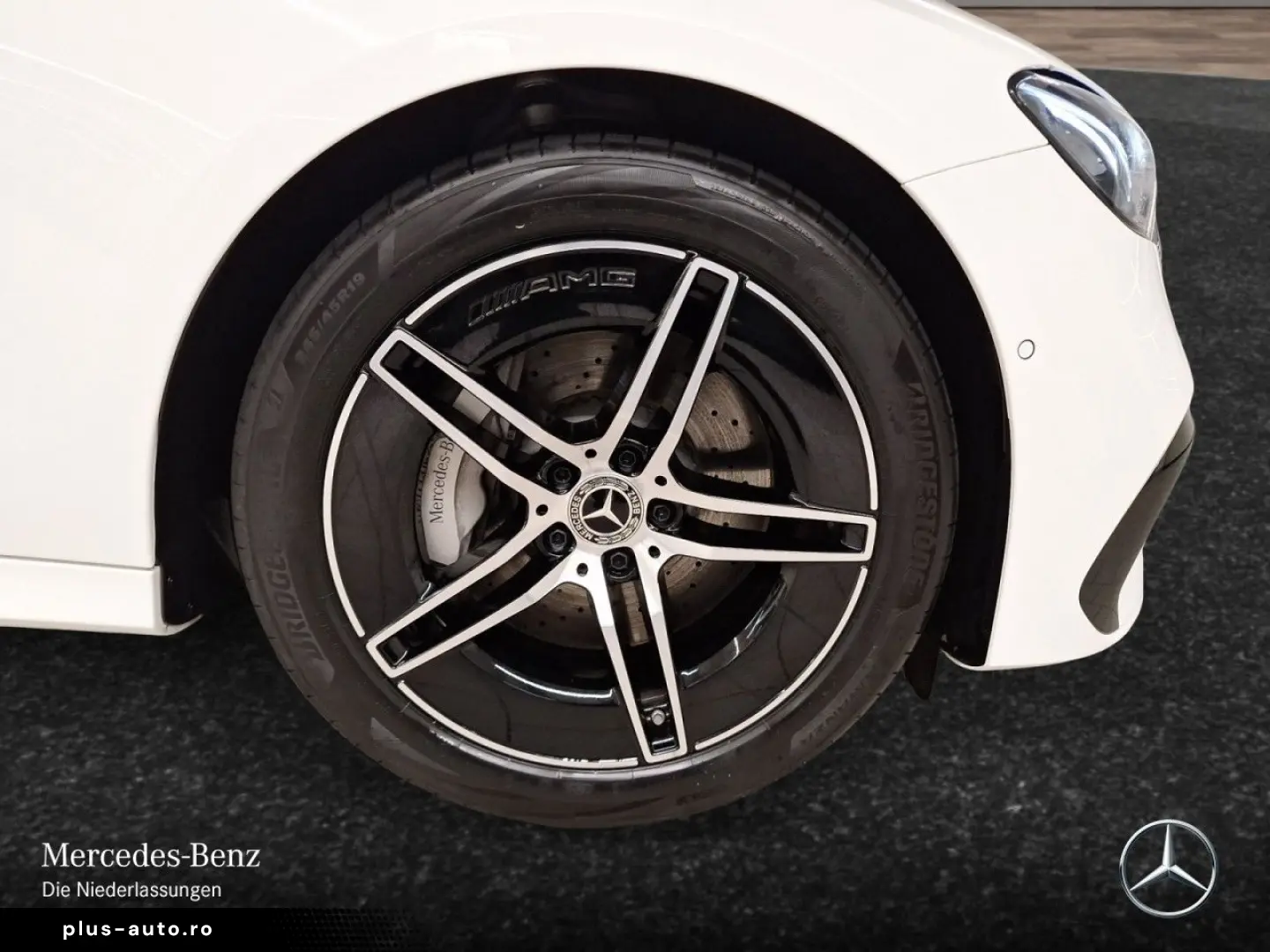 MERCEDES-BENZ E 200 AMG Advanced NIGHT 360  Bur4D DISTR KEY