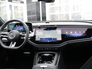 MERCEDES-BENZ E 200 AMG  SUPERSCREEN 360 KAMERA DIGI&hellip;