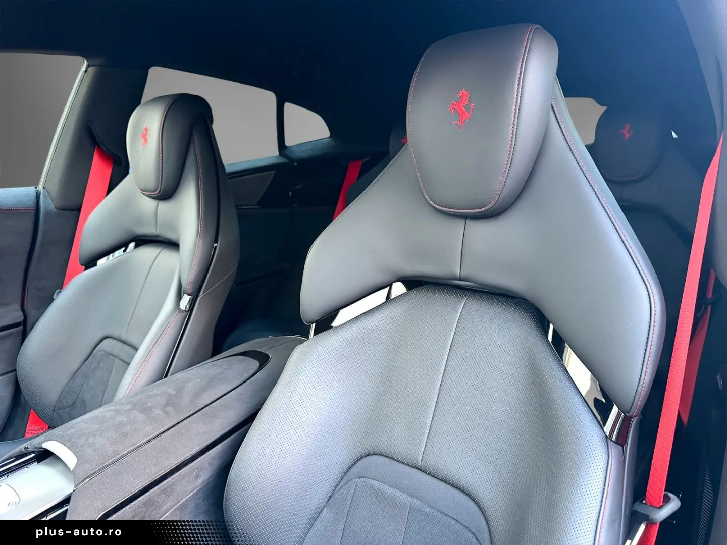 FERRARI Purosangue Carbon Rosso 70th Anniversary LIFT