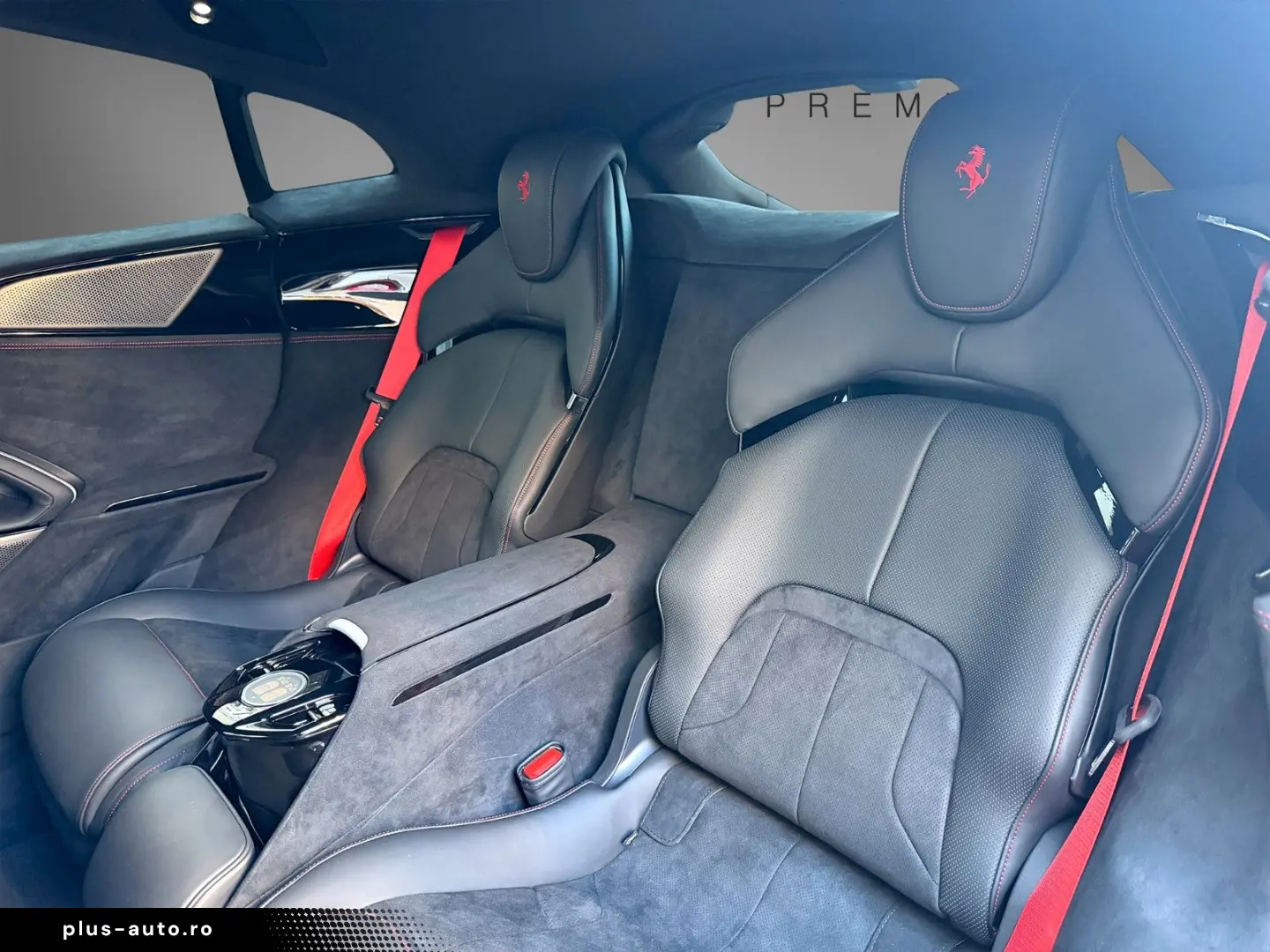 FERRARI Purosangue Carbon Rosso 70th Anniversary LIFT