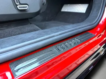 FERRARI Purosangue Carbon Rosso 70th Anniversary LIFT