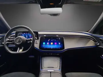 MERCEDES-BENZ E 220 d AMG NIGHT AHK Alarm Keyless Spurhalte