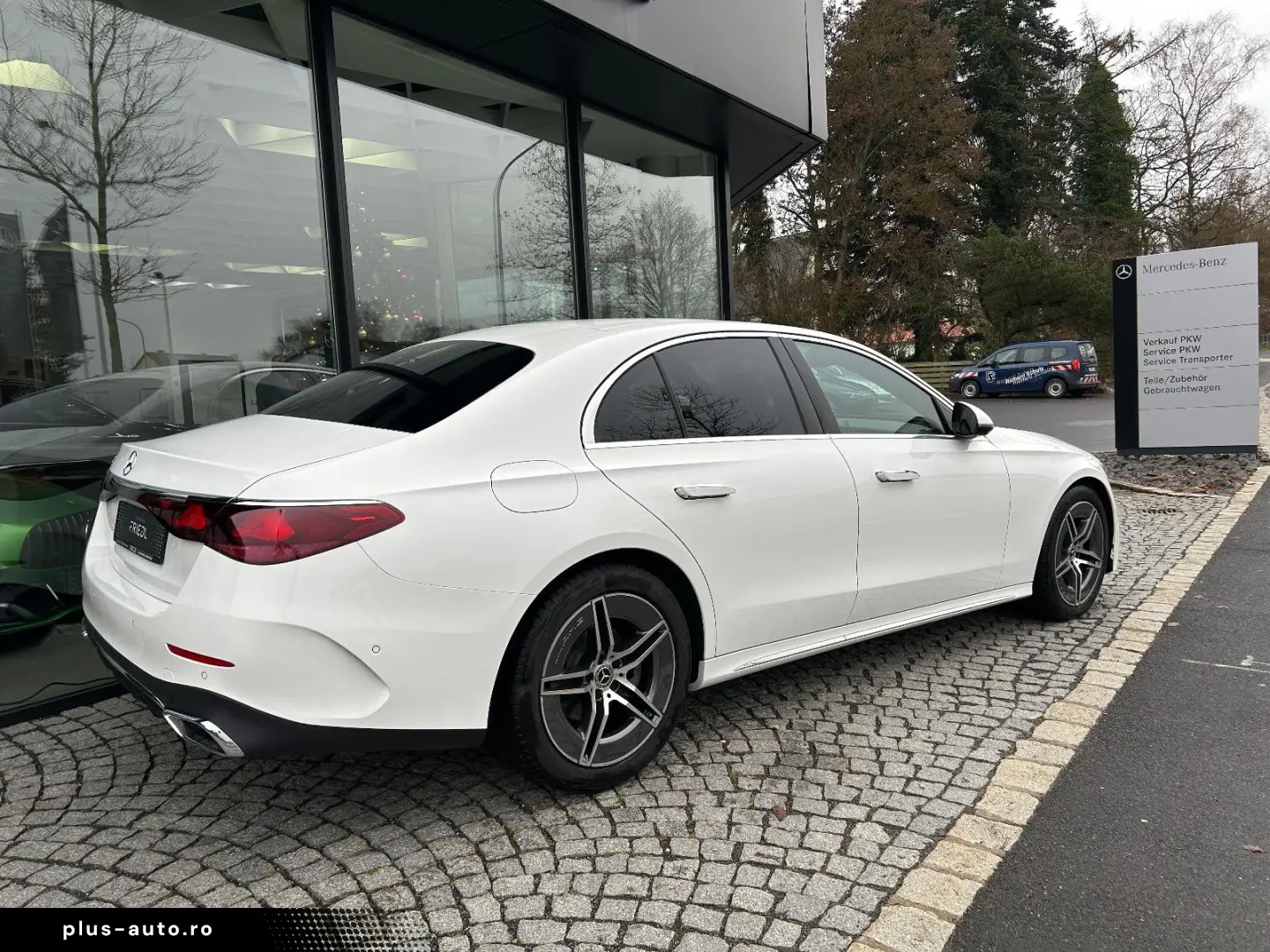 MERCEDES-BENZ E 220d AMG Distronic LED Kamera 360
