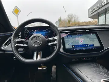 MERCEDES-BENZ E 220d AMG Distronic LED Kamera 360