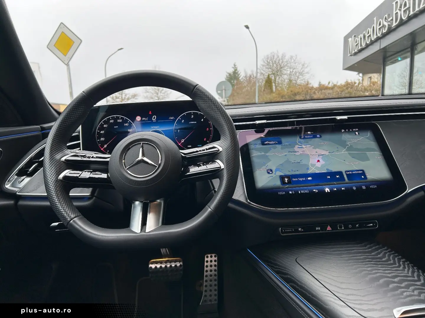 MERCEDES-BENZ E 220d AMG Distronic LED Kamera 360