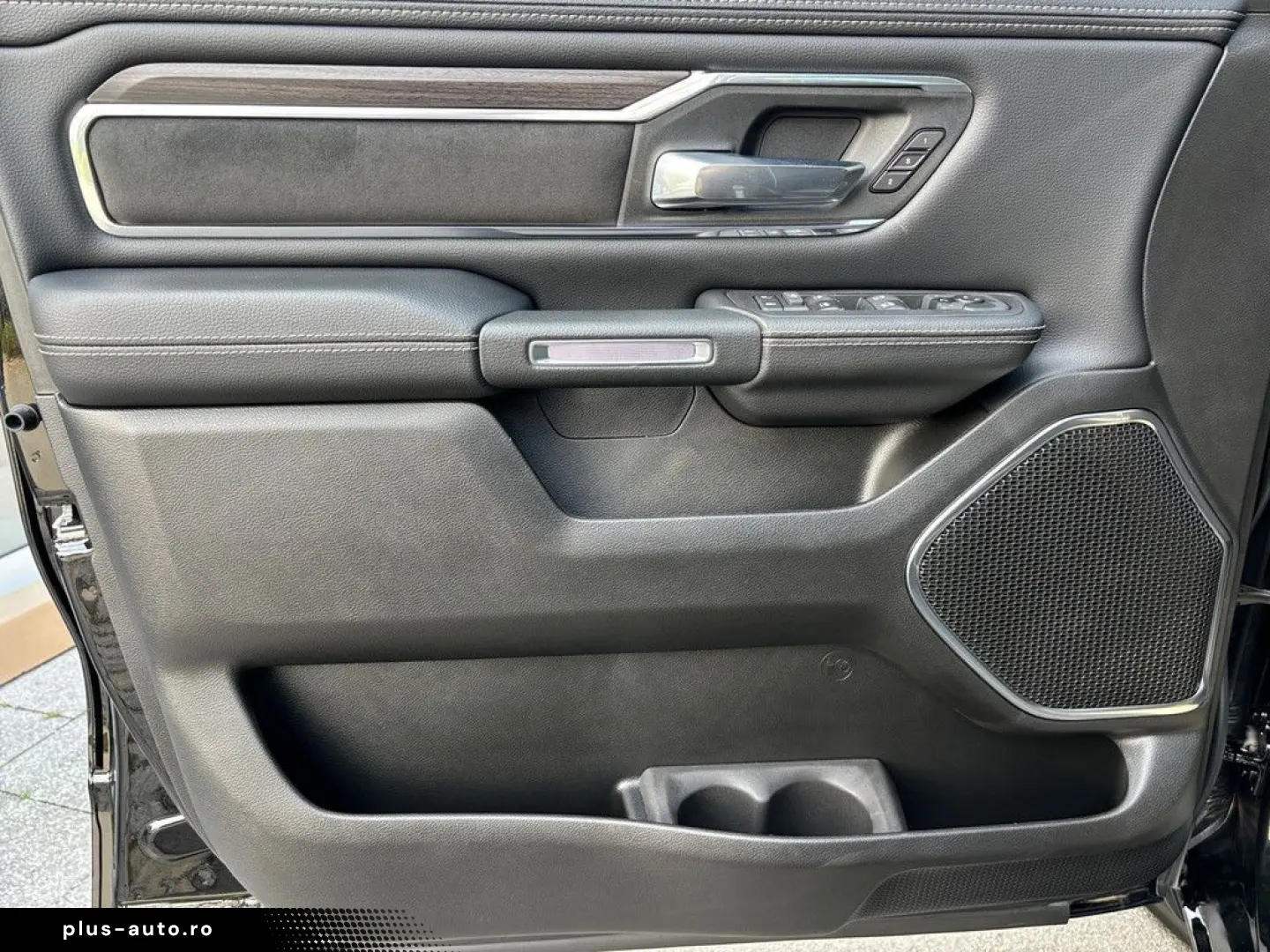 DODGE RAM Laramie Sport MY25 NAP Sport Abgasanlage