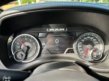 DODGE RAM Laramie Sport MY25 NAP Sport Abgasanlage