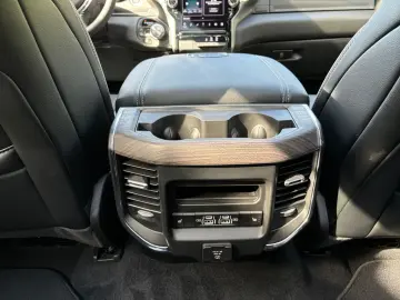 DODGE RAM Laramie Sport MY25 NAP Sport Abgasanlage