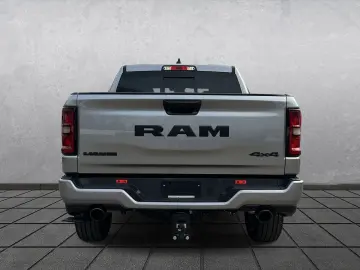 DODGE RAM 1500 Laramie CrewCab Luftfahrwerk Pano Night