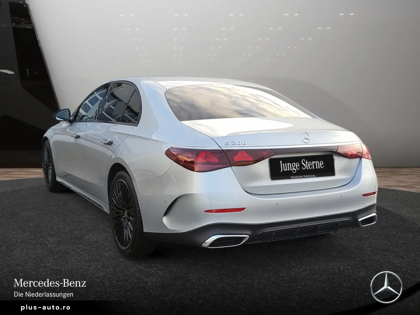 MERCEDES-BENZ E 200 AMG Adv.  NIGHT 20  DIGI DISTR Bur4D 360