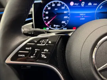 MERCEDES-BENZ E 300 de 4M AVANTGARDE Adv  Distronic &hellip;