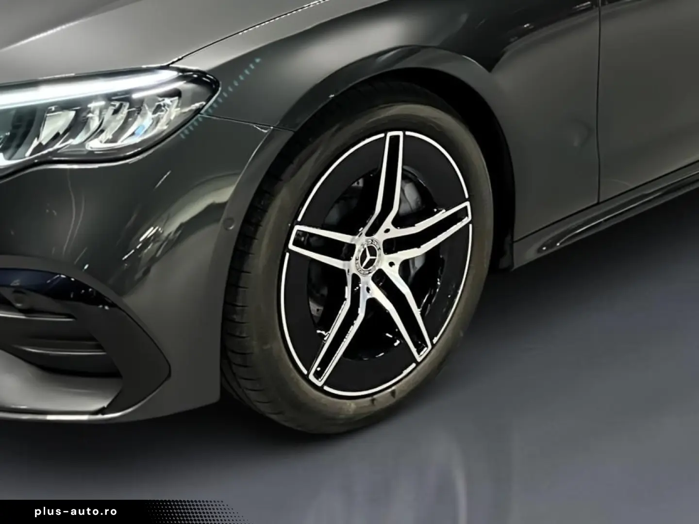 MERCEDES-BENZ E 220 d AMG Night LED DISTRONIC MBUX AMBIE AHK