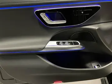 MERCEDES-BENZ E 220 d AMG Night LED DISTRONIC MBUX AMBIE AHK