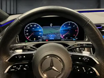 MERCEDES-BENZ E 220 d AMG Night LED DISTRONIC MBUX AMBIE AHK