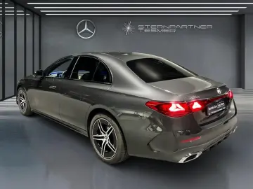 MERCEDES-BENZ E 220 d AMG Night LED DISTRONIC MBUX AMBIE AHK