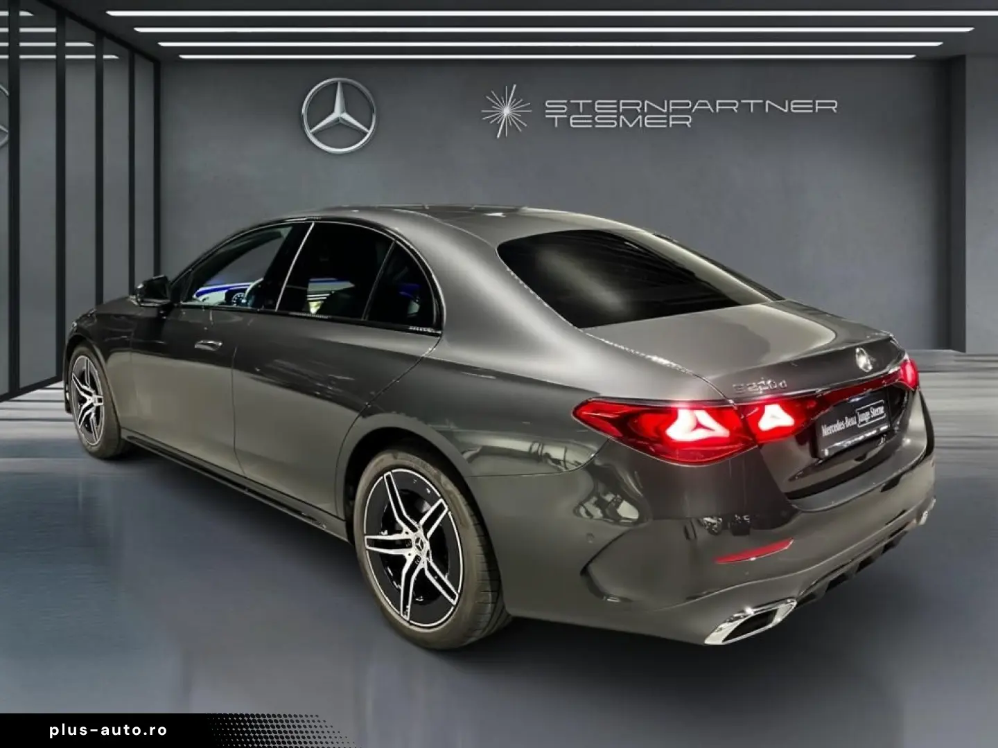 MERCEDES-BENZ E 220 d AMG Night LED DISTRONIC MBUX AMBIE AHK