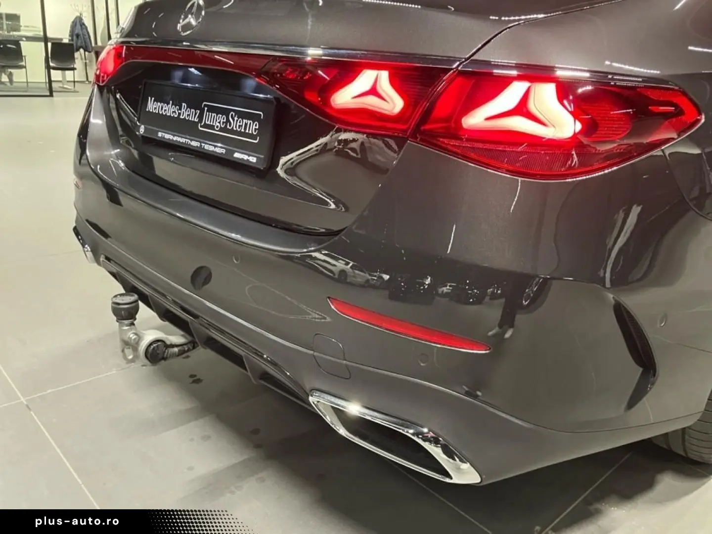 MERCEDES-BENZ E 220 d AMG Night LED DISTRONIC MBUX AMBIE AHK