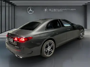 MERCEDES-BENZ E 220 d AMG Night LED DISTRONIC MBUX AMBIE AHK