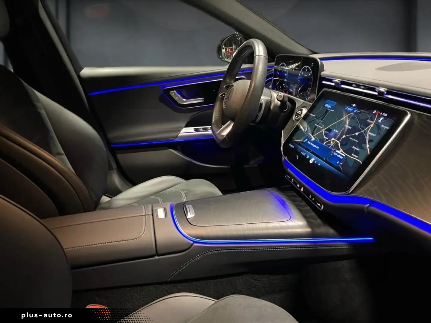 MERCEDES-BENZ E 220 d AMG Night LED DISTRONIC MBUX AMBIE AHK