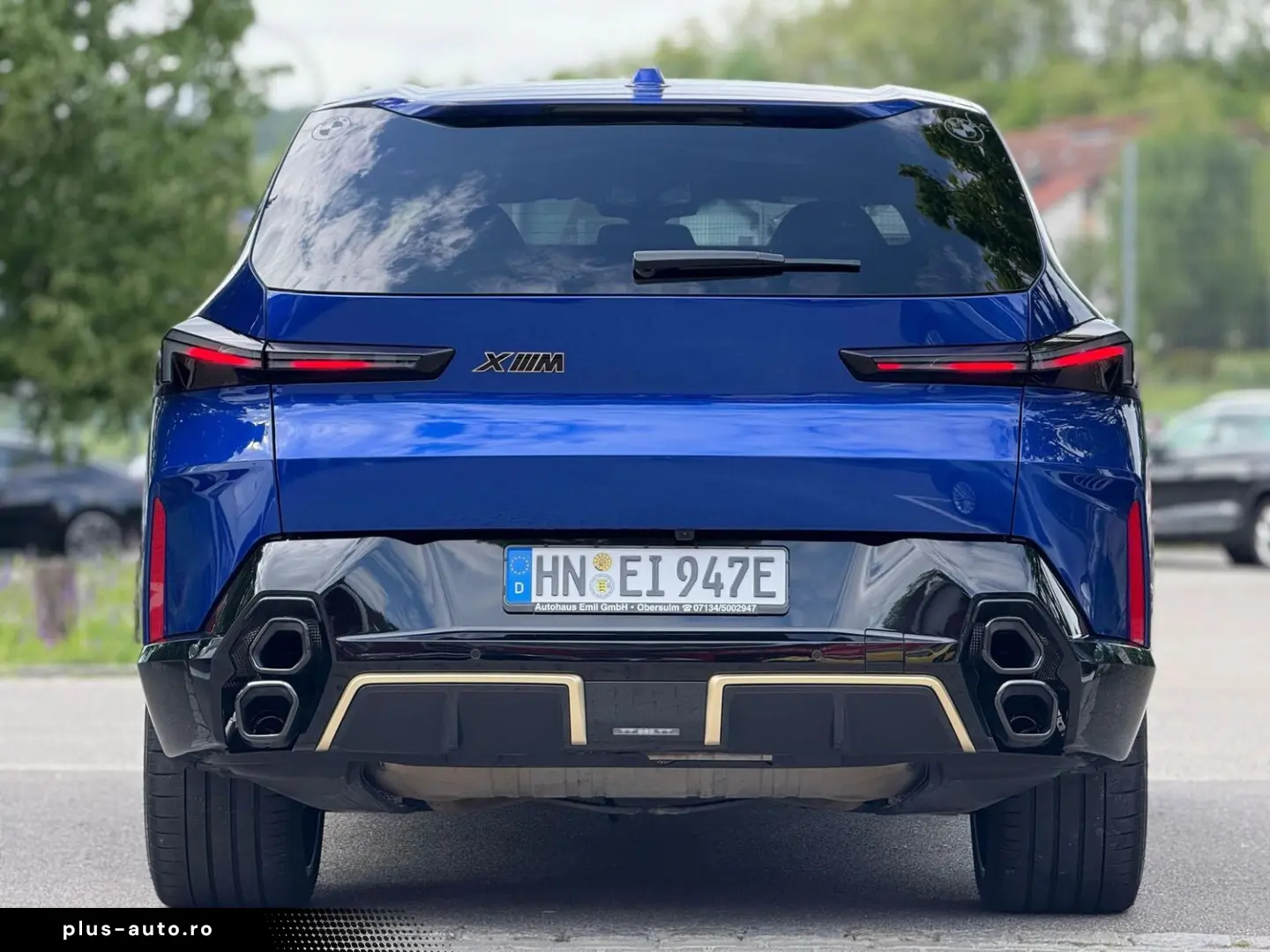 BMW XM Individual Marina Bay Blau Merino Leder