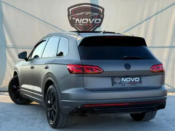 VW Touareg 3.0 V6 TDI 4Motion R-Line