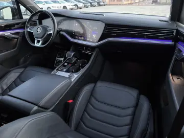 VW Touareg 3.0 V6 TDI 4Motion R-Line