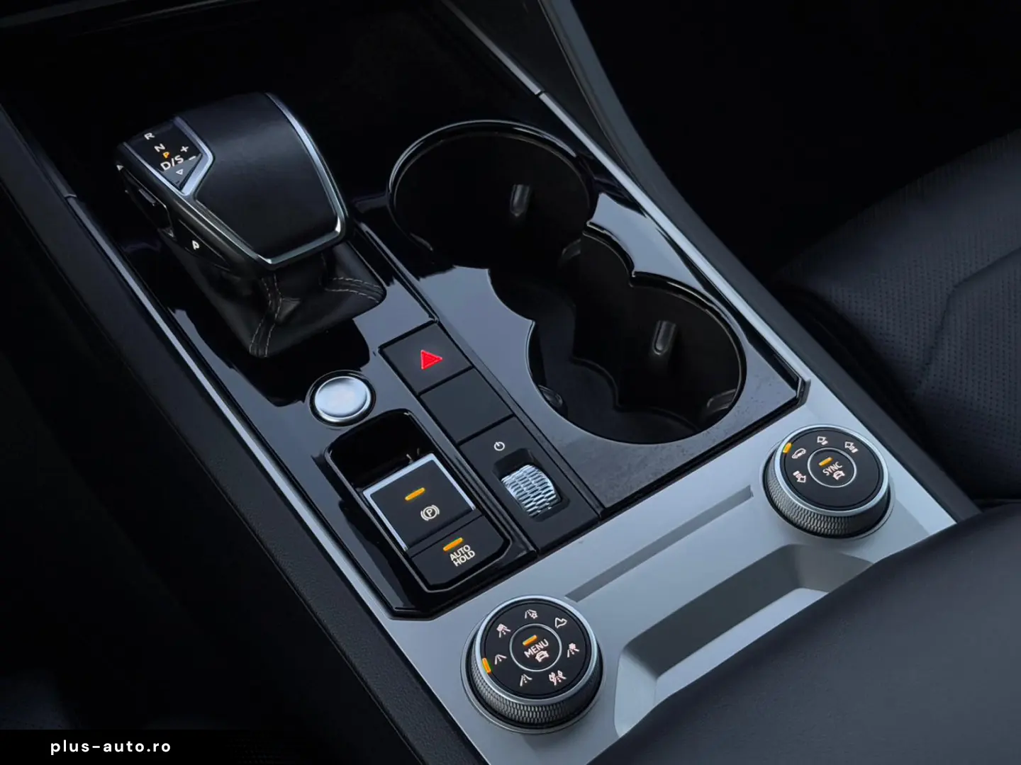 VW Touareg 3.0 V6 TDI 4Motion R-Line