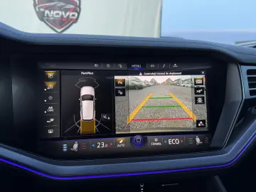 VW Touareg 3.0 V6 TDI 4Motion R-Line