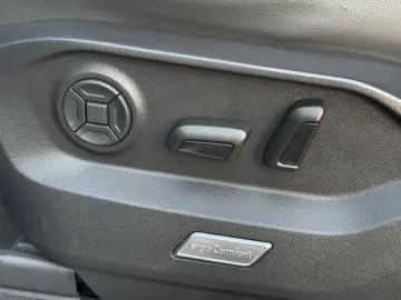 VW Touareg 3.0 V6 TDI 4Motion R-Line