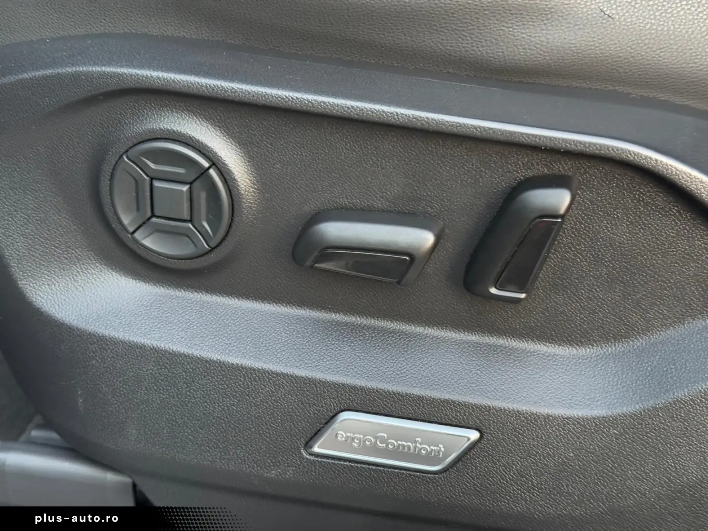 VW Touareg 3.0 V6 TDI 4Motion R-Line