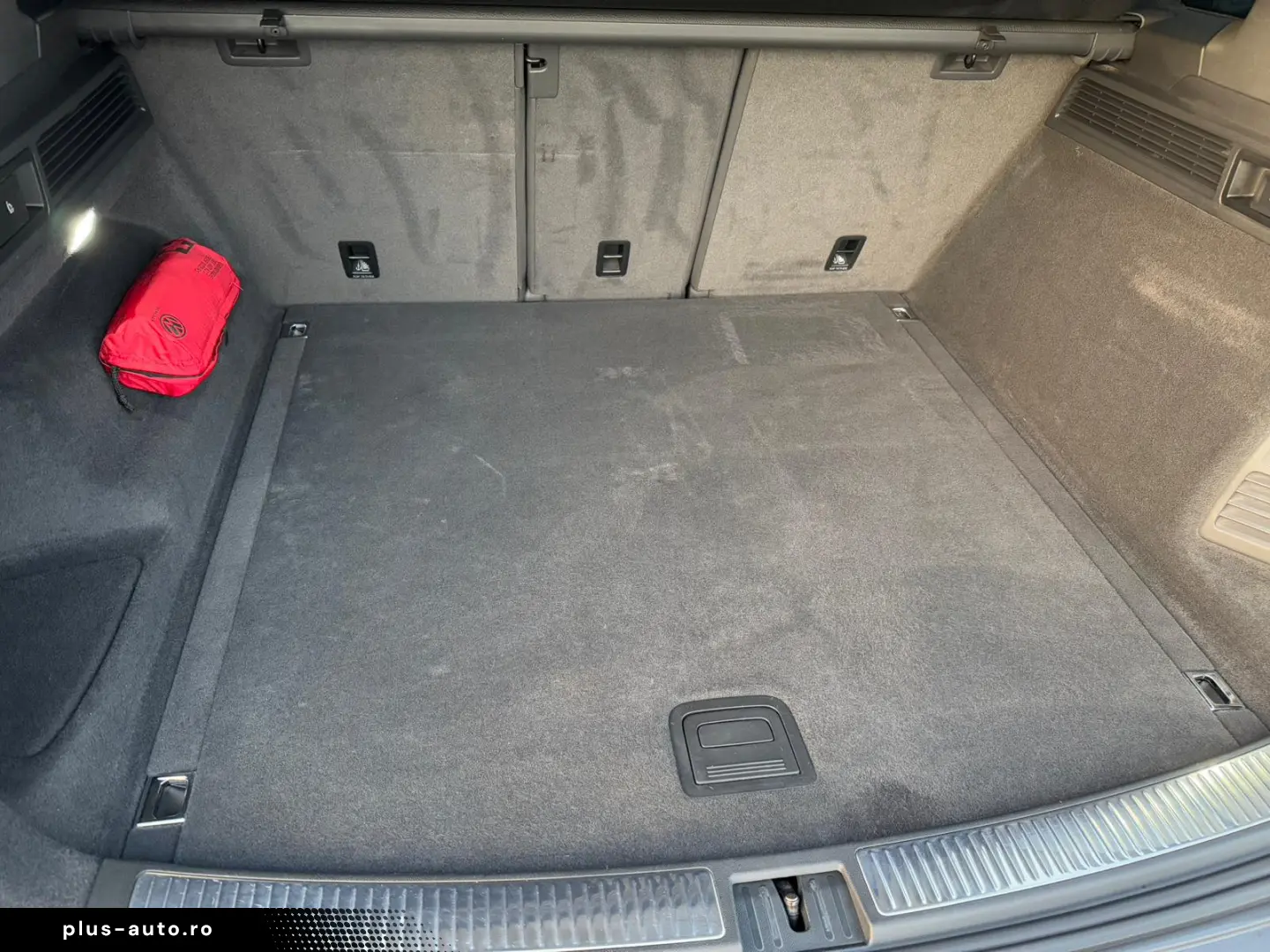 VW Touareg 3.0 V6 TDI 4Motion R-Line