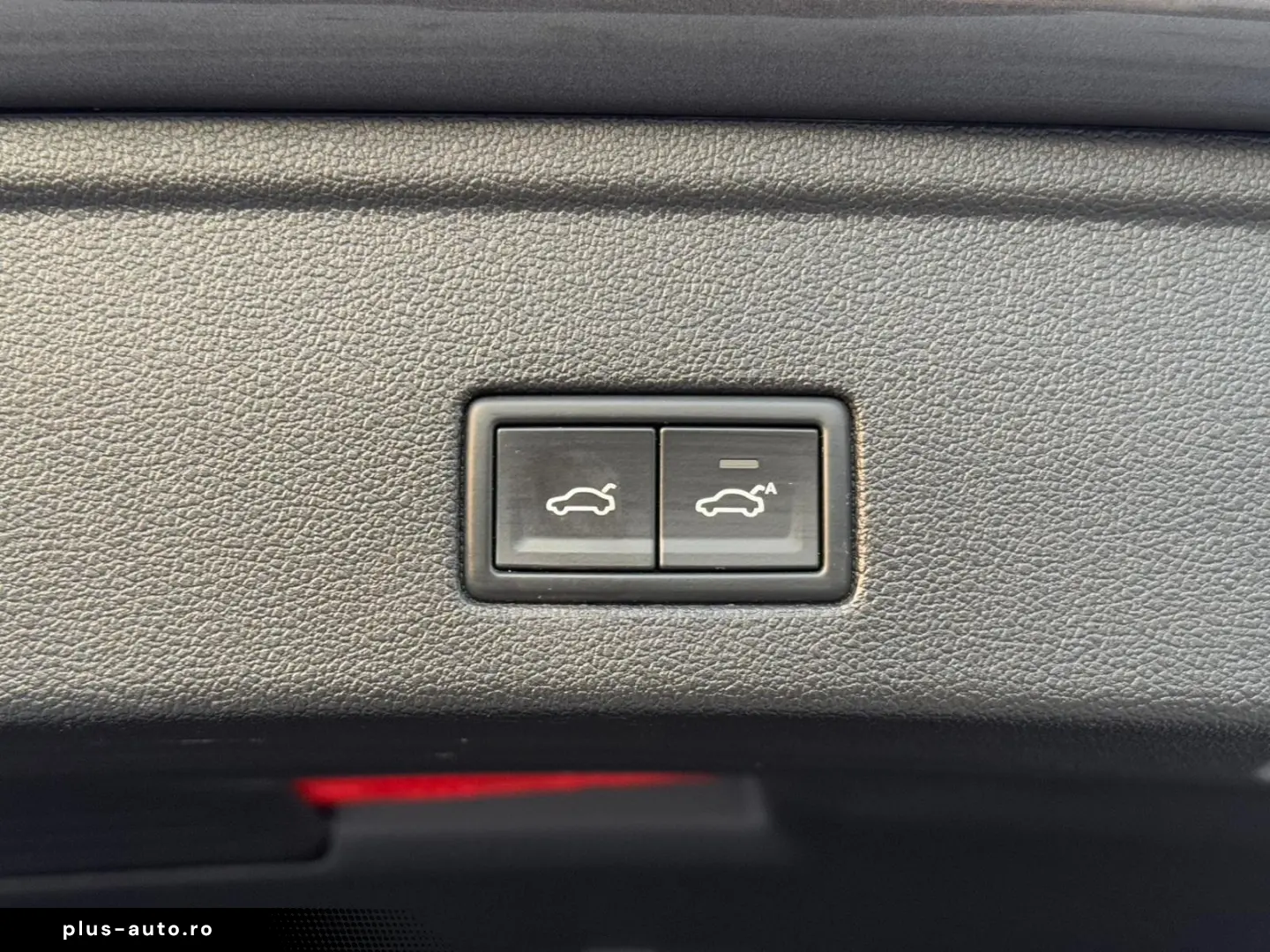 VW Touareg 3.0 V6 TDI 4Motion R-Line