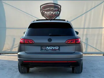 VW Touareg 3.0 V6 TDI 4Motion R-Line