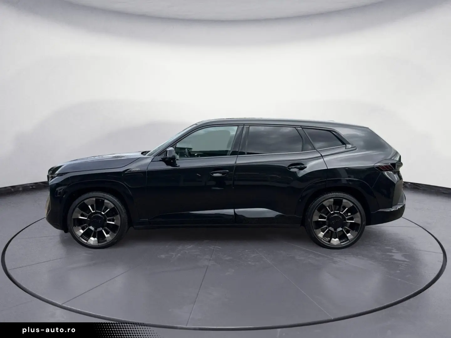 BMW XM M Driver's Package AHK Bowers & Wilkins Soft-