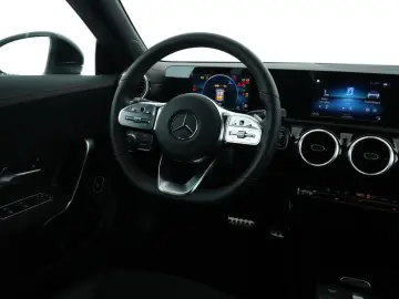 MERCEDES-BENZ CLA 220 4M Coupe AMG-Line LED