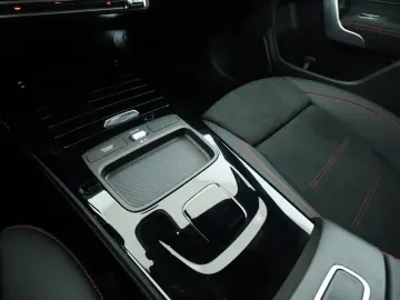 MERCEDES-BENZ CLA 220 4M Coupe AMG-Line LED