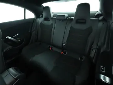 MERCEDES-BENZ CLA 220 4M Coupe AMG-Line LED