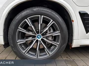 BMW X5 xDrive50e M-Sport Navi HUD 360  adLED AHK 20