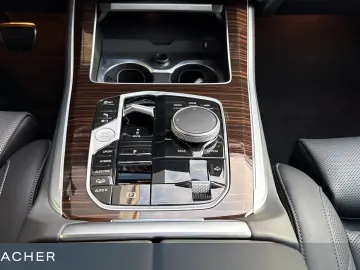 BMW X5 xDrive50e M-Sport Navi HUD 360  adLED AHK 20