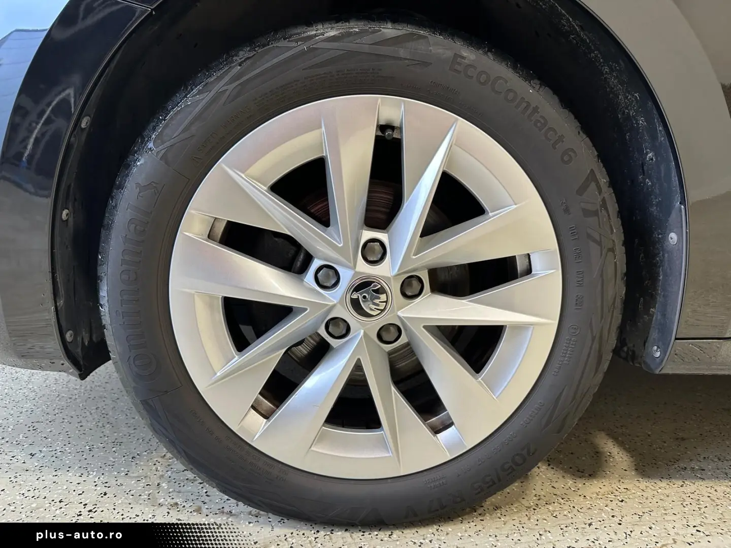 SKODA Octavia Combi 2.0 TDI DSG Style LED AHK Headup A