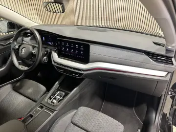 SKODA Octavia Combi 2.0 TDI DSG Style LED AHK Headup A