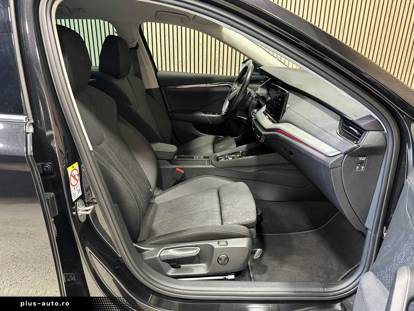 SKODA Octavia Combi 2.0 TDI DSG Style LED AHK Headup A