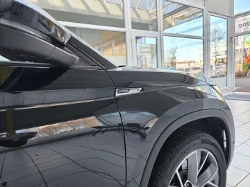 SKODA Kodiaq Sportline 4x4 Pano Standhzg. schwenk.AHK