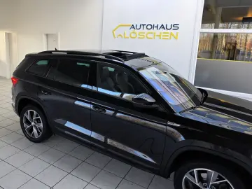 SKODA Kodiaq Sportline 4x4 Pano Standhzg. schwenk.AHK