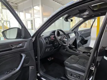 SKODA Kodiaq Sportline 4x4 Pano Standhzg. schwenk.AHK