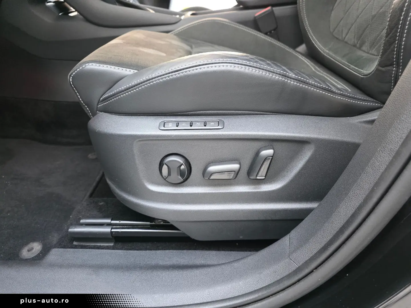 SKODA Kodiaq Sportline 4x4 Pano Standhzg. schwenk.AHK