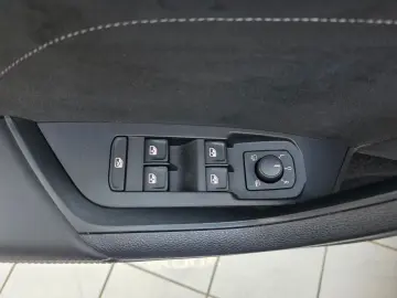 SKODA Kodiaq Sportline 4x4 Pano Standhzg. schwenk.AHK