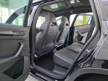 SKODA Kodiaq Sportline 4x4 Pano Standhzg. schwenk.AHK